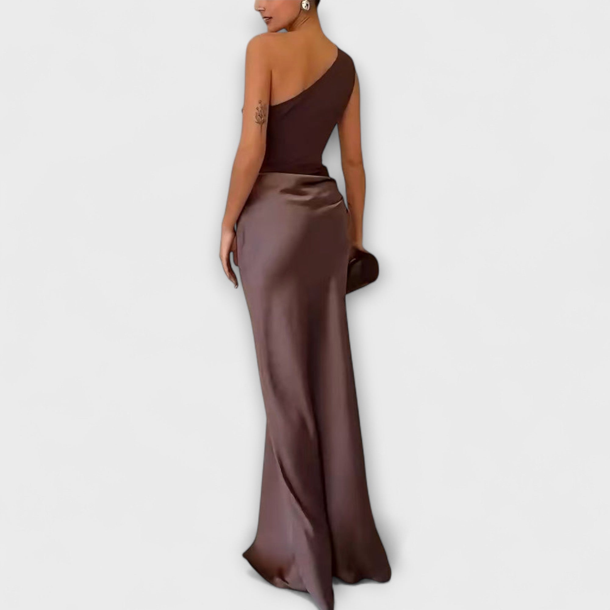 Emilia | Elegancka Maxi Sukienka na Jedno Ramię z Faldami