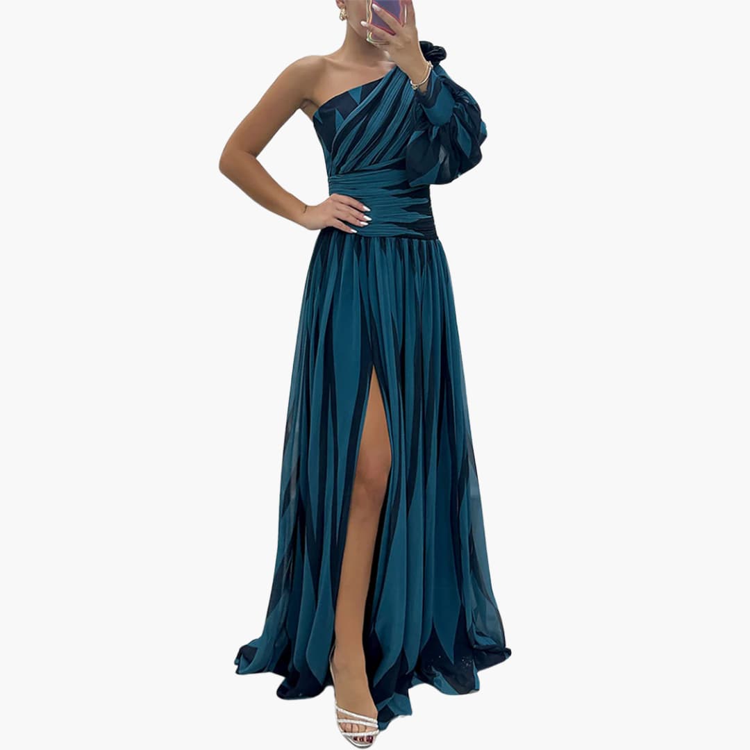 Carla – Elegancka Sukienka Maxi z Jednym Ramiączkiem i Wzorem w Paski