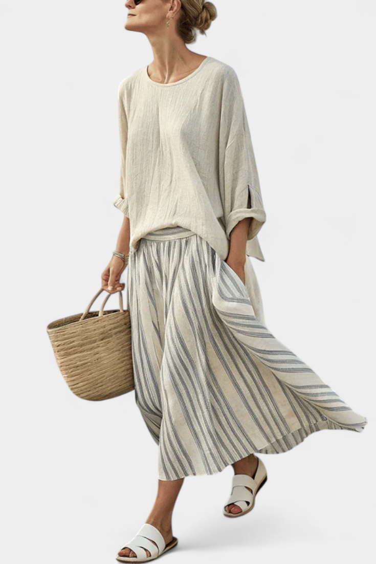 Komplet Casual Daisy z Oversized Bluzą i Paskową Midi Spódnicą z Lnu Bambusowego dla Eleganckiego i Wygodnego Stylu