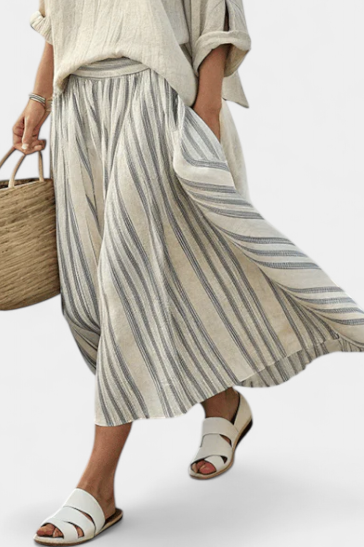 Komplet Casual Daisy z Oversized Bluzą i Paskową Midi Spódnicą z Lnu Bambusowego dla Eleganckiego i Wygodnego Stylu