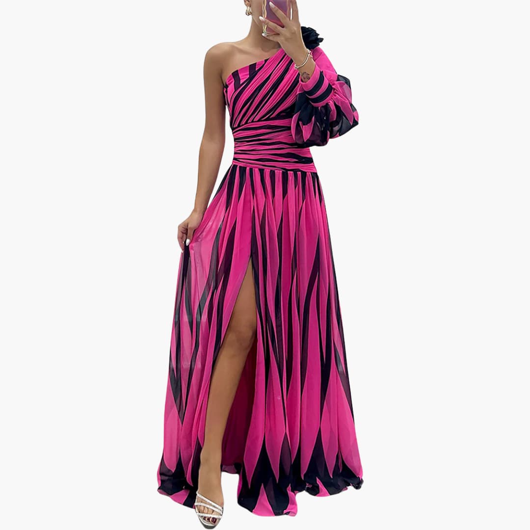 Carla – Elegancka Sukienka Maxi z Jednym Ramiączkiem i Wzorem w Paski