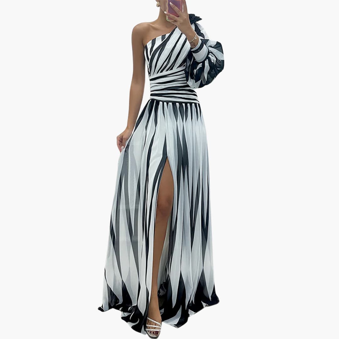 Carla – Elegancka Sukienka Maxi z Jednym Ramiączkiem i Wzorem w Paski