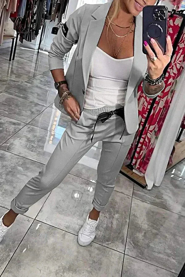 Deborah | Marynarka z dopasowanymi spodniami