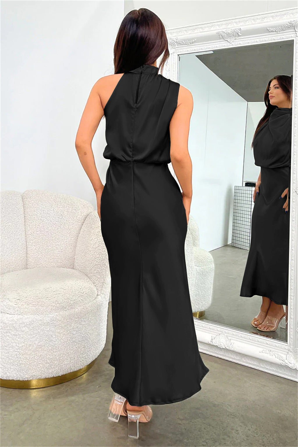 Benthe - Sukienka Midi z Designem Off-the-Shoulder