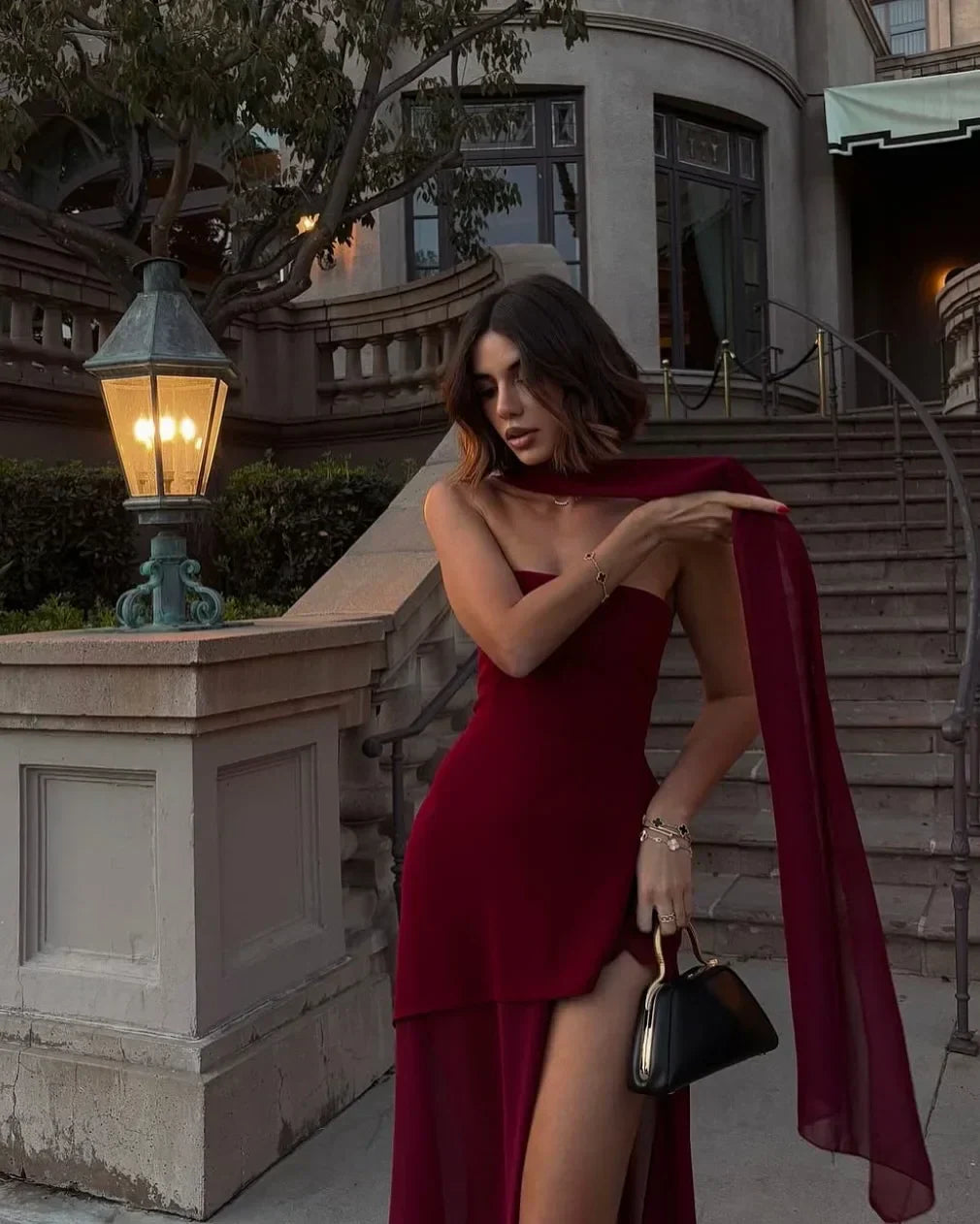 Georgia | Elegancka Suknia w Niskim Stylu