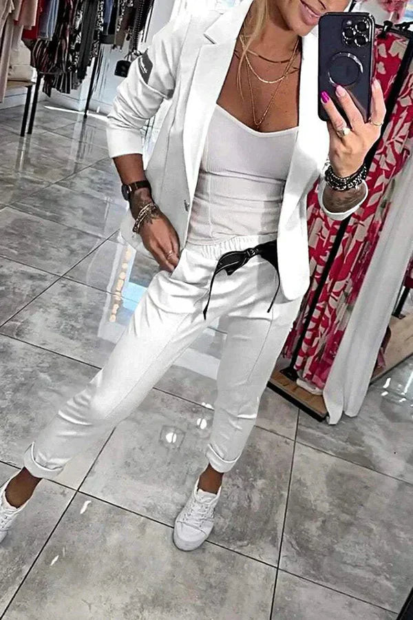 Deborah | Marynarka z dopasowanymi spodniami